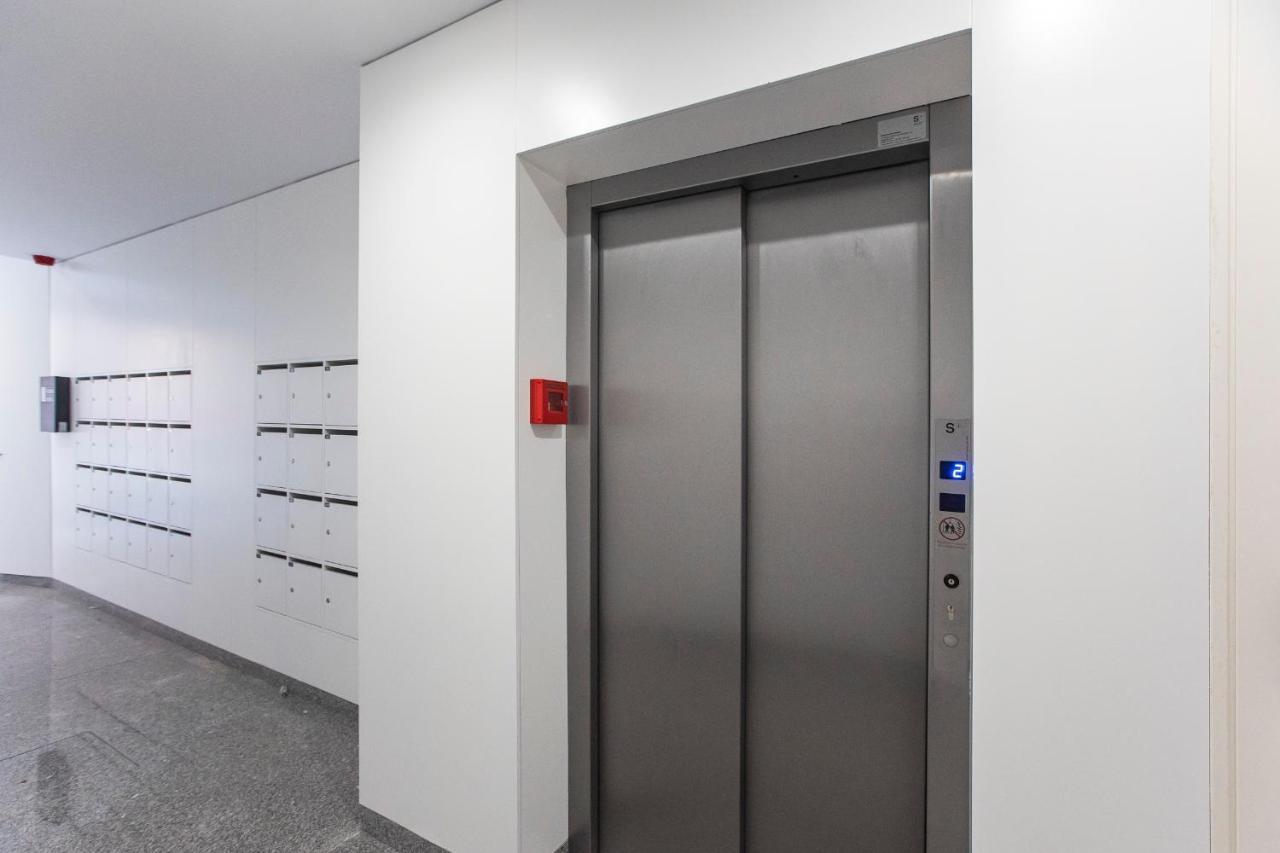 Elegant Downtown 1Br Flat W/ Ac By Lovelystay ポルト エクステリア 写真