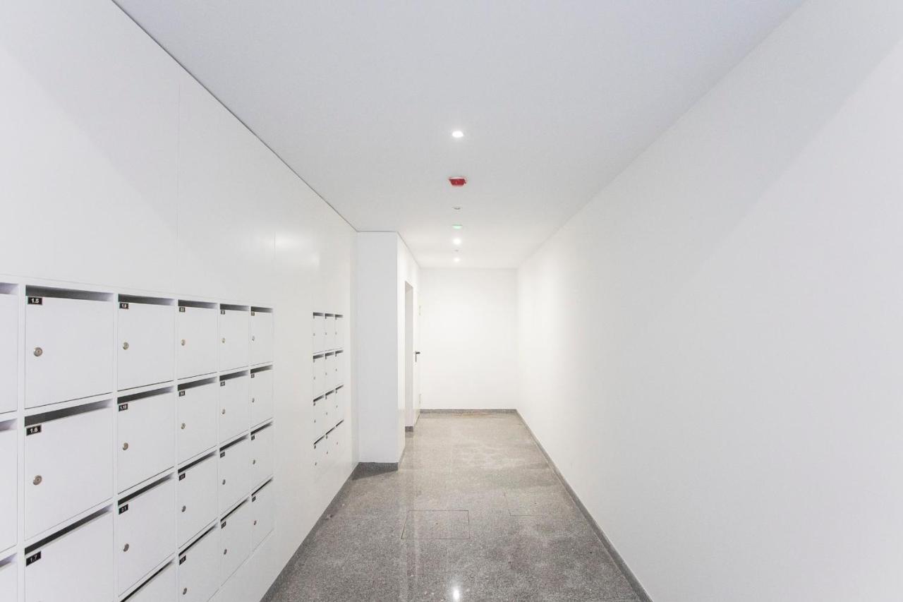 Elegant Downtown 1Br Flat W/ Ac By Lovelystay ポルト エクステリア 写真